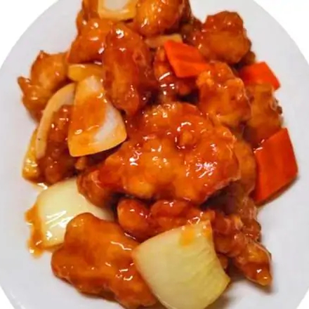 C8. Sweet &amp; Sour Pork <br> 菠萝咕噜肉